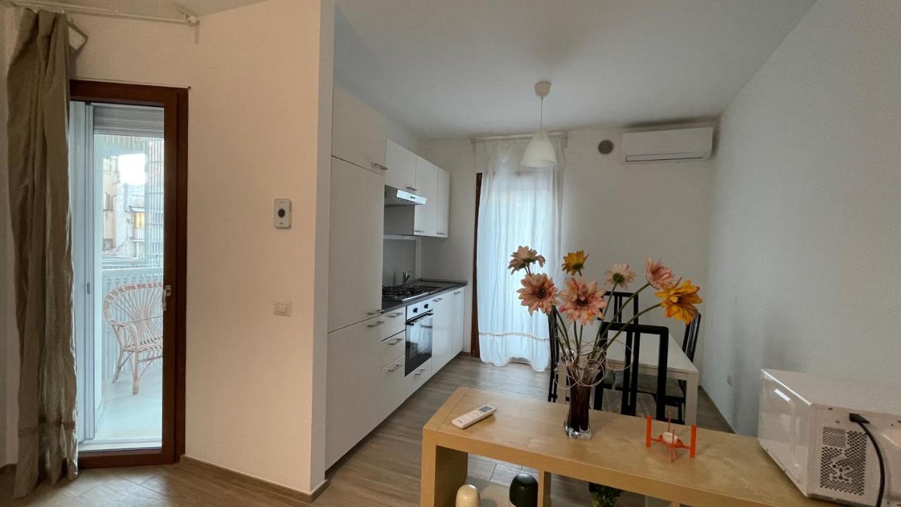 Central Modern Apartment 巴里 外观 照片