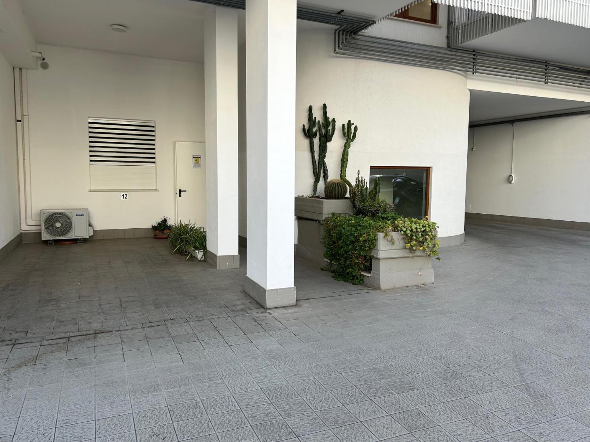 Central Modern Apartment 巴里 外观 照片